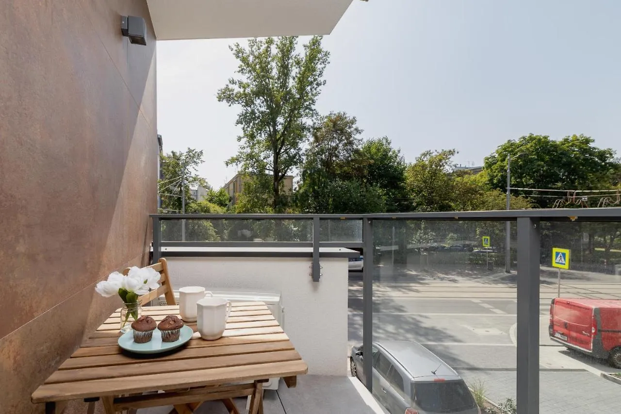 Cracow Apartment Bronowicka With Parking By Noclegi Renters 克拉科夫 0*,